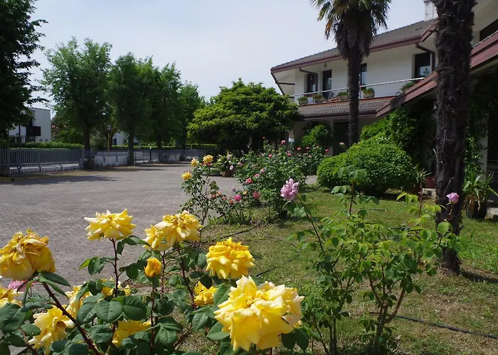 Ca D'artisti Bed and Breakfast Καόρλε