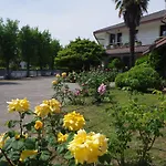 Ca D'artisti B&B 카오를레