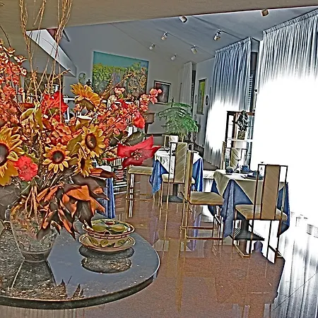 Ca D'artisti Ca Corniani